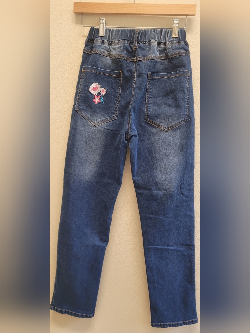 NWT Girl Jeans Dark Blue with Floral Embroidery - Picture 2 of 7